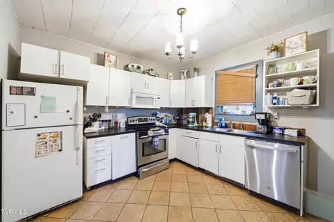 Kitchen - 709 E Myrtle Avenue Johnson City Tn 37601, Johnson City, TN 37601 photo 1 of 1