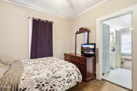 Bedroom - 709 E Myrtle Avenue Johnson City Tn 37601, Johnson City, TN 37601 photo 2 of 5