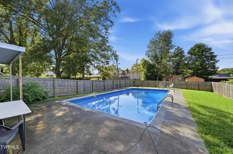 Exterior - 709 E Myrtle Avenue Johnson City Tn 37601, Johnson City, TN 37601 photo 3 of 9