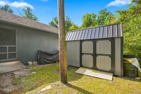 Exterior - 1043 SE Circle Drive Wise Va 24293, Wise, VA 24293 photo 11 of 12