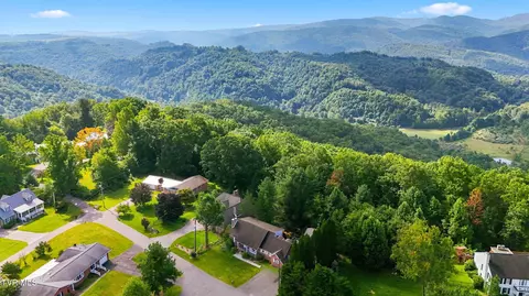 View/Area - 1043 SE Circle Drive Wise Va 24293, Wise, VA 24293 photo 7 of 8