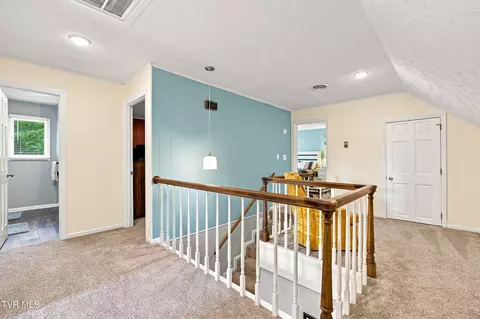 Entry Way - 1043 SE Circle Drive Wise Va 24293, Wise, VA 24293 photo 4 of 5
