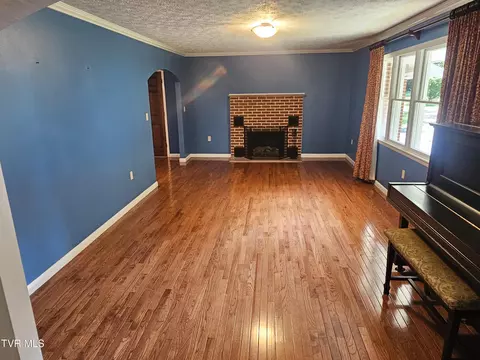 Living - 157 SW Straughan Drive Wise Va 24293, Wise, VA 24293 photo 1 of 5