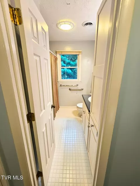 Bath - 157 SW Straughan Drive Wise Va 24293, Wise, VA 24293 photo 1 of 10