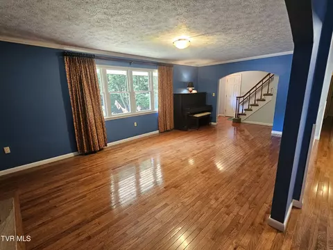 Living - 157 SW Straughan Drive Wise Va 24293, Wise, VA 24293 photo 2 of 5