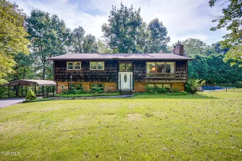 700 Kentucky Avenue Bluff City Tn 37618, Bluff City, TN 37618
