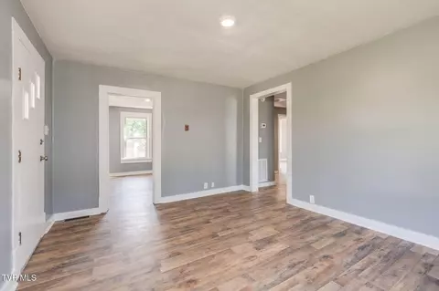 Living - 1104 E Main Street Johnson City Tn 37601, Johnson City, TN 37601 photo 3 of 3