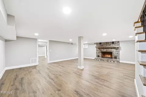 Living - 741 Gray Sta-sul Springs Road Gray Tn 37615, Gray, TN 37615 photo 3 of 3