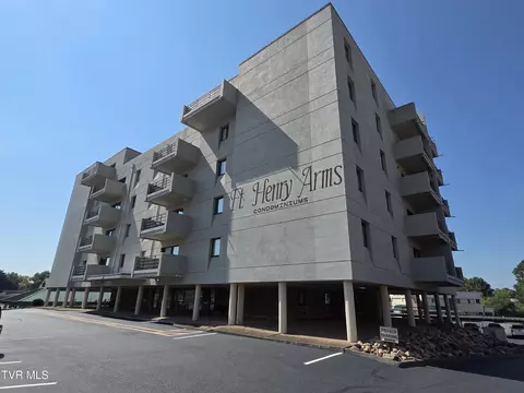 1585 Fort Henry Drive Apt 3f Kingsport Tn 37664, Kingsport, TN 37664
