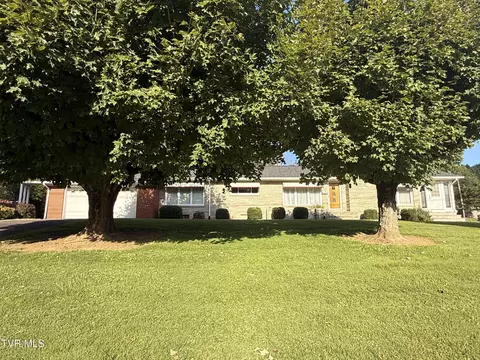 2155 S Shady Street Mountain City Tn 37683, Mountain City, TN 37683