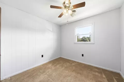 Bedroom - 464 Springfield Drive Bristol Tn 37620, Bristol, TN 37620 photo 2 of 4