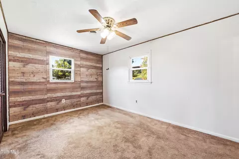 Bedroom - 464 Springfield Drive Bristol Tn 37620, Bristol, TN 37620 photo 3 of 4