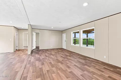 Living - 95 Tiny Lane Greeneville Tn 37743, Greeneville, TN 37743 photo 3 of 7