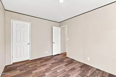 Bedroom - 95 Tiny Lane Greeneville Tn 37743, Greeneville, TN 37743 photo 3 of 7