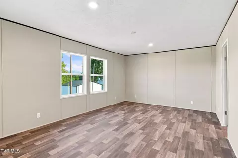 Living - 95 Tiny Lane Greeneville Tn 37743, Greeneville, TN 37743 photo 7 of 7