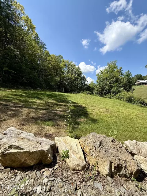 134 Kuhn Road Elizabethton Tn 37643, Elizabethton, TN 37643