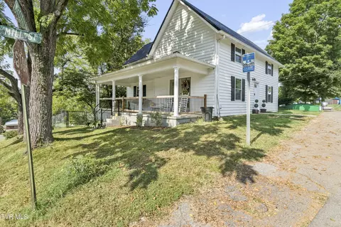 317 Mcclelland Street Bluff City Tn 37618, Bluff City, TN 37618
