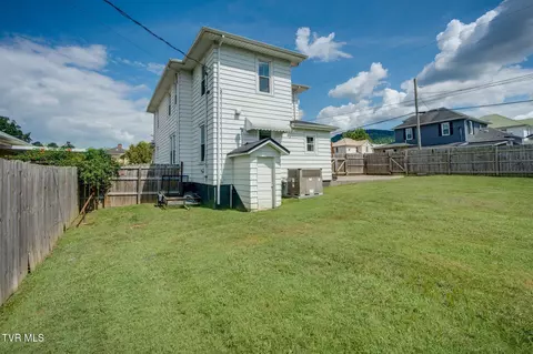 Exterior - 334 Catawba Street Erwin Tn 37650, Erwin, TN 37650 photo 6 of 7
