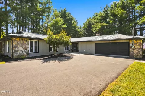 2016 Arlington Drive Kingsport Tn 37663, Kingsport, TN 37663