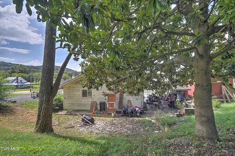 Exterior - 1711 Highway 93 Fall Branch Tn 37656, Fall Branch, TN 37656 photo 8 of 14