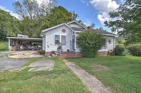 Exterior - 1711 Highway 93 Fall Branch Tn 37656, Fall Branch, TN 37656 photo 2 of 14