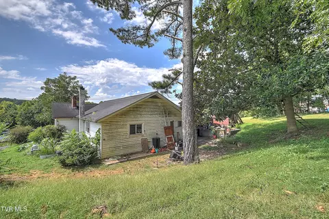 Exterior - 1711 Highway 93 Fall Branch Tn 37656, Fall Branch, TN 37656 photo 9 of 14