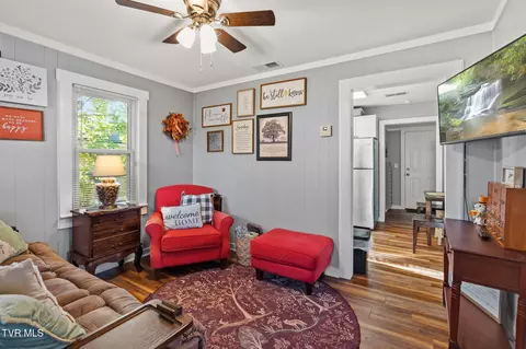 Living - 325 Biddle Street Greeneville Tn 37745, Greeneville, TN 37745 photo 3 of 4
