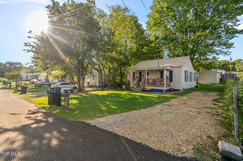 Exterior - 325 Biddle Street Greeneville Tn 37745, Greeneville, TN 37745 photo 3 of 11