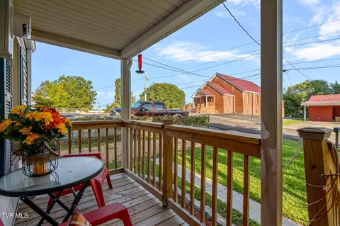 Exterior - 325 Biddle Street Greeneville Tn 37745, Greeneville, TN 37745 photo 6 of 11