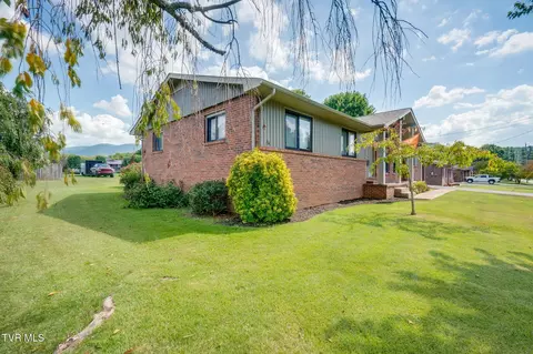 Exterior - 103 Mesa Drive Erwin Tn 37650, Erwin, TN 37650 photo 2 of 11