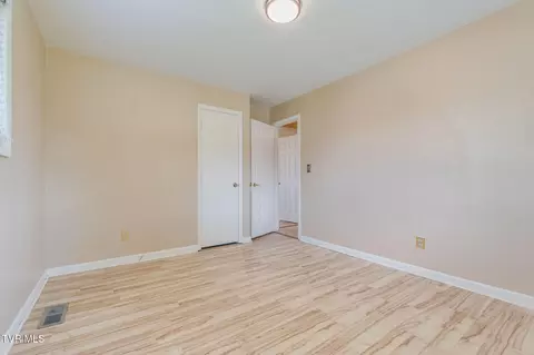 Bedroom - 103 Mesa Drive Erwin Tn 37650, Erwin, TN 37650 photo 6 of 8