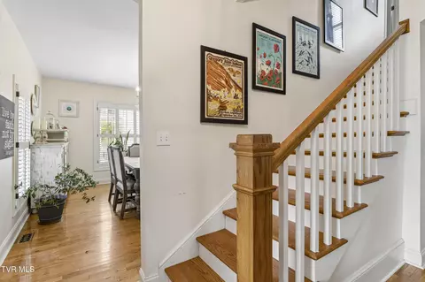 Entry Way - 404 Love Street Erwin Tn 37650, Erwin, TN 37650 photo 6 of 10