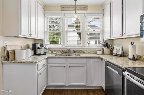 Kitchen - 404 Love Street Erwin Tn 37650, Erwin, TN 37650 photo 2 of 5
