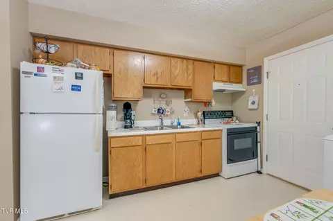 Kitchen - 223 12 Spring Street Jonesborough Tn 37659, Jonesborough, TN 37659 photo 1 of 1