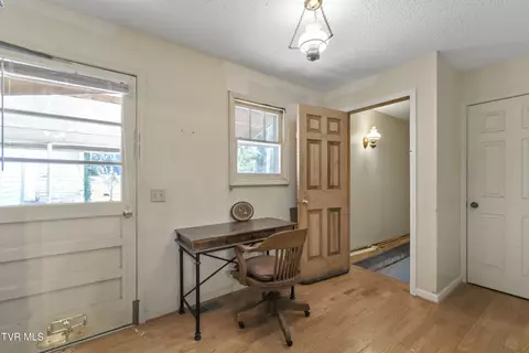 Entry Way - 386 Fox Road Chuckey Tn 37641, Chuckey, TN 37641 photo 12 of 12