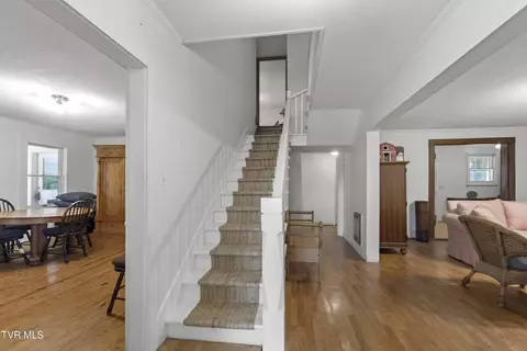 Entry Way - 386 Fox Road Chuckey Tn 37641, Chuckey, TN 37641 photo 2 of 12