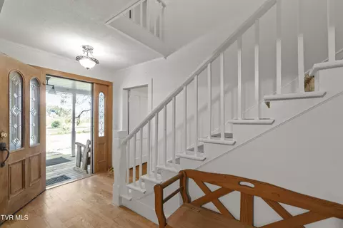 Entry Way - 386 Fox Road Chuckey Tn 37641, Chuckey, TN 37641 photo 4 of 12