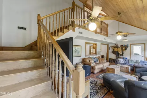 Entry Way - 386 Fox Road Chuckey Tn 37641, Chuckey, TN 37641 photo 1 of 12