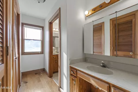 Bath - 386 Fox Road Chuckey Tn 37641, Chuckey, TN 37641 photo 1 of 7