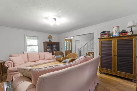 Living - 386 Fox Road Chuckey Tn 37641, Chuckey, TN 37641 photo 5 of 6
