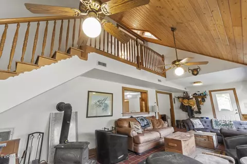 Living - 386 Fox Road Chuckey Tn 37641, Chuckey, TN 37641 photo 1 of 6