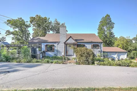 3220 Ashley Street Kingsport Tn 37664, Kingsport, TN 37664