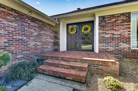 Exterior - 125 Pendleton Drive Bristol Tn 37620, Bristol, TN 37620 photo 3 of 7