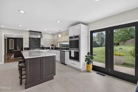 Kitchen - 125 Pendleton Drive Bristol Tn 37620, Bristol, TN 37620 photo 5 of 7