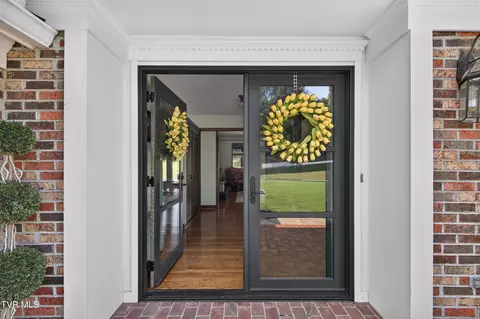 Entry Way - 125 Pendleton Drive Bristol Tn 37620, Bristol, TN 37620 photo 2 of 4