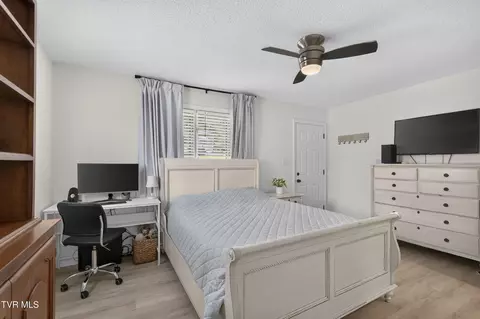 Bedroom - 125 Pendleton Drive Bristol Tn 37620, Bristol, TN 37620 photo 6 of 9