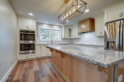 Kitchen - 568 Painter Road Fall Branch Tn 37656, Fall Branch, TN 37656 photo 4 of 7