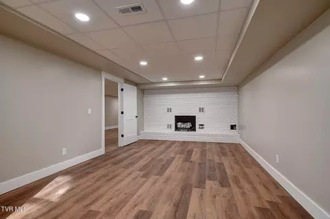 Living - 568 Painter Road Fall Branch Tn 37656, Fall Branch, TN 37656 photo 12 of 12