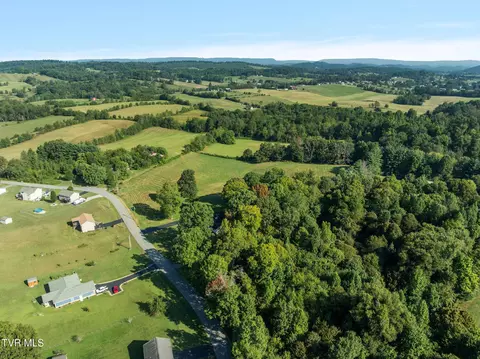 View/Area - 568 Painter Road Fall Branch Tn 37656, Fall Branch, TN 37656 photo 3 of 12