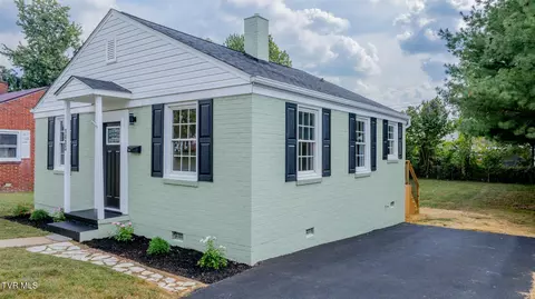 1433 Garden Drive Kingsport Tn 37664, Kingsport, TN 37664